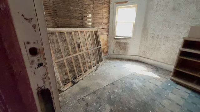 $75,000 | 1228 Broadway, Rockford, IL 61104