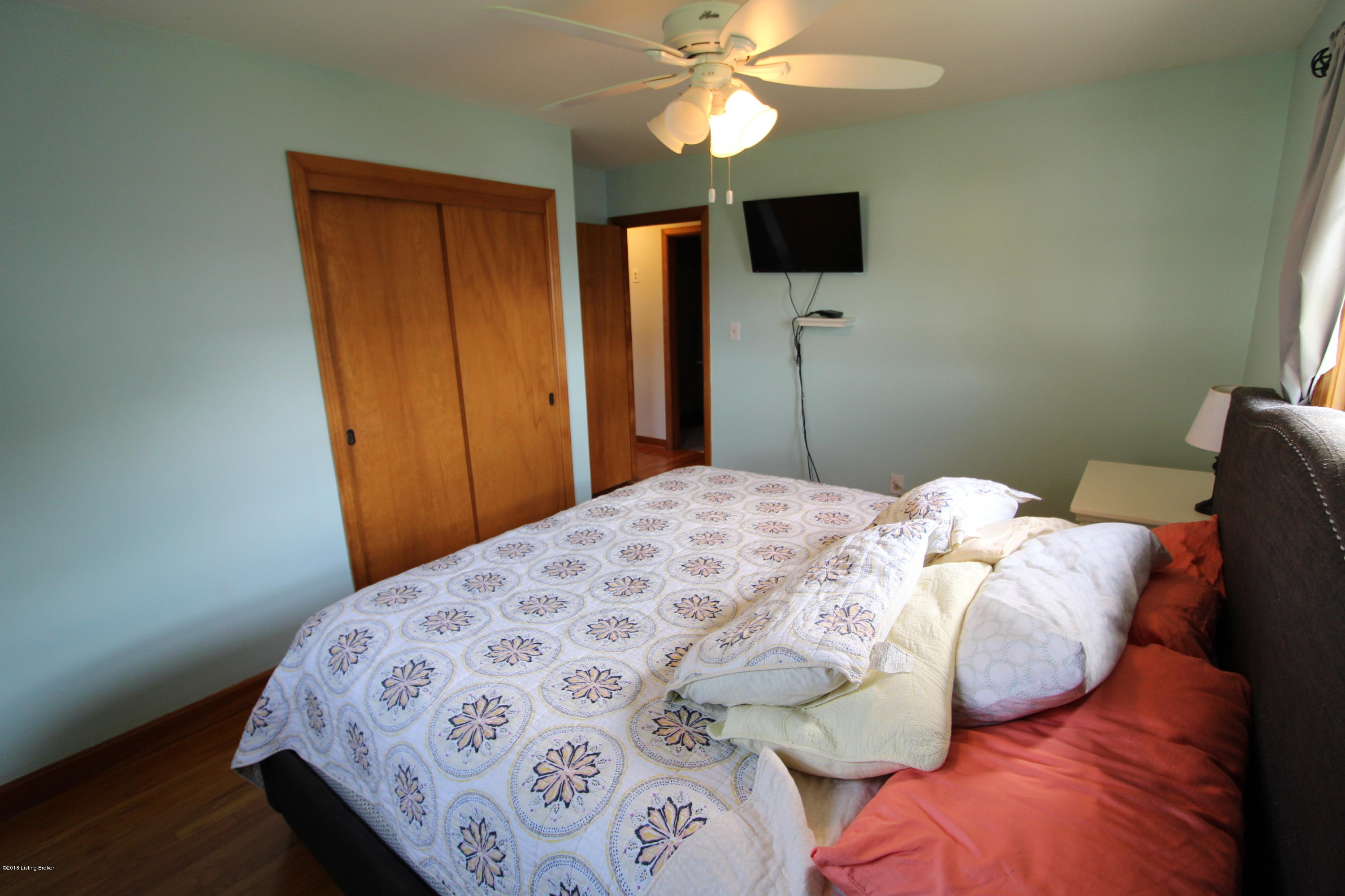9108 Blowing Tree Road Louisville, KY 40220 - Photo 24 of 51 IMG_6984