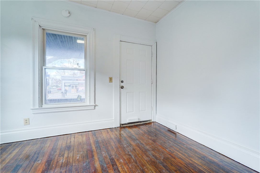 459 Parsells Avenue Rochester, NY 14609 - Photo 5 of 29