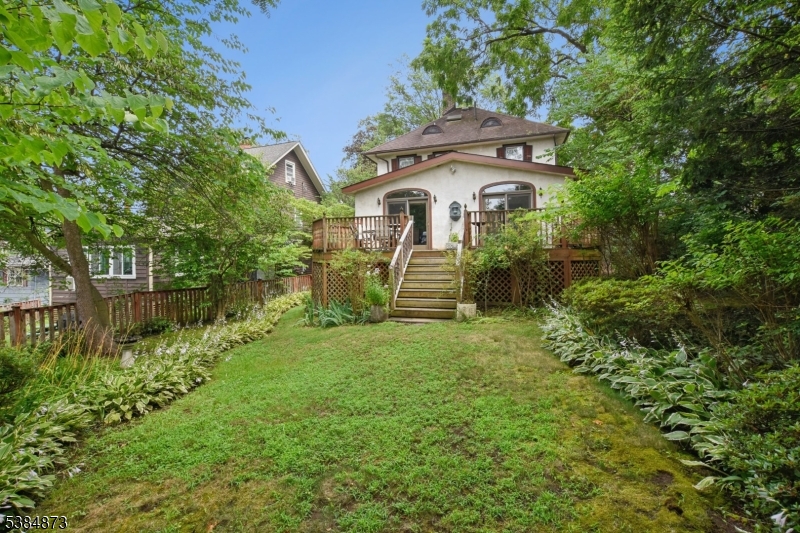 4 Fairwood Road Madison, NJ 07940 - Photo 31 of 38 a front view of a house with a yard