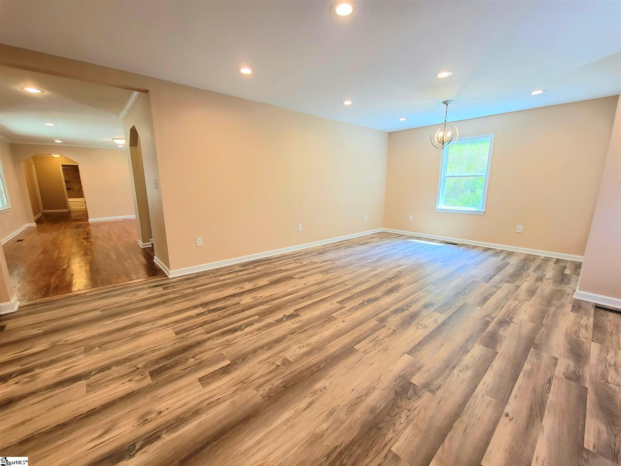 109 Freeman Bridge Road Marietta, SC 29661 - Photo 8 of 35