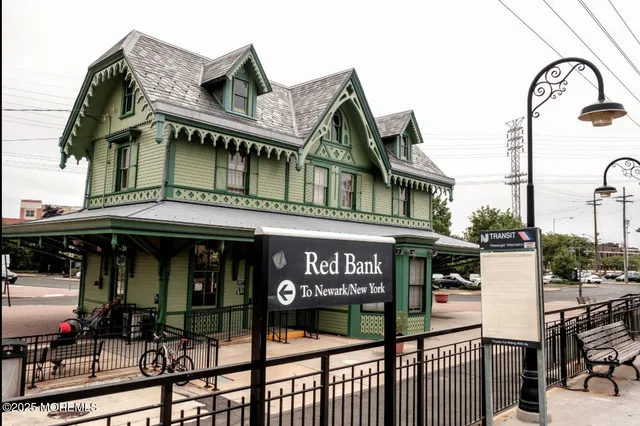 a view of a building with sitting area