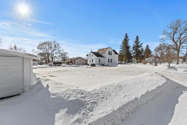$235,000 | 201 7th Street Southwest, Little Falls, MN 56345