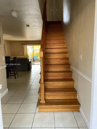 $2,400 | 1318 West 42nd Street, Unit 1318, Hialeah, FL 33012
