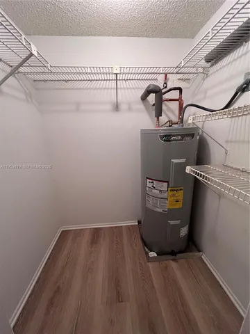 $2,700 | 907 Cypress Terrace, Unit 203, Pompano Beach, FL 33069