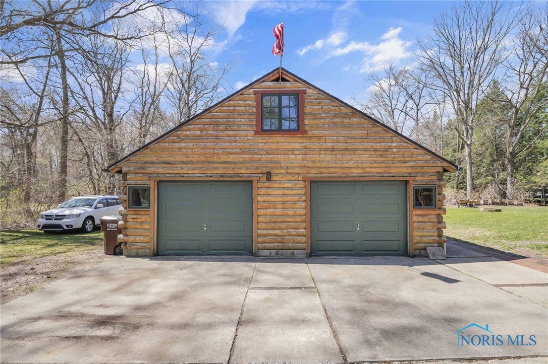 2525 King Road Toledo, OH 43617 - Photo 34 of 50 Garage W/Electric, Heat & Wired Internet and Workshop area