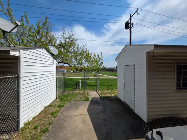 $1,395 | 3829 Biscayne Road, Indianapolis, IN 46226
