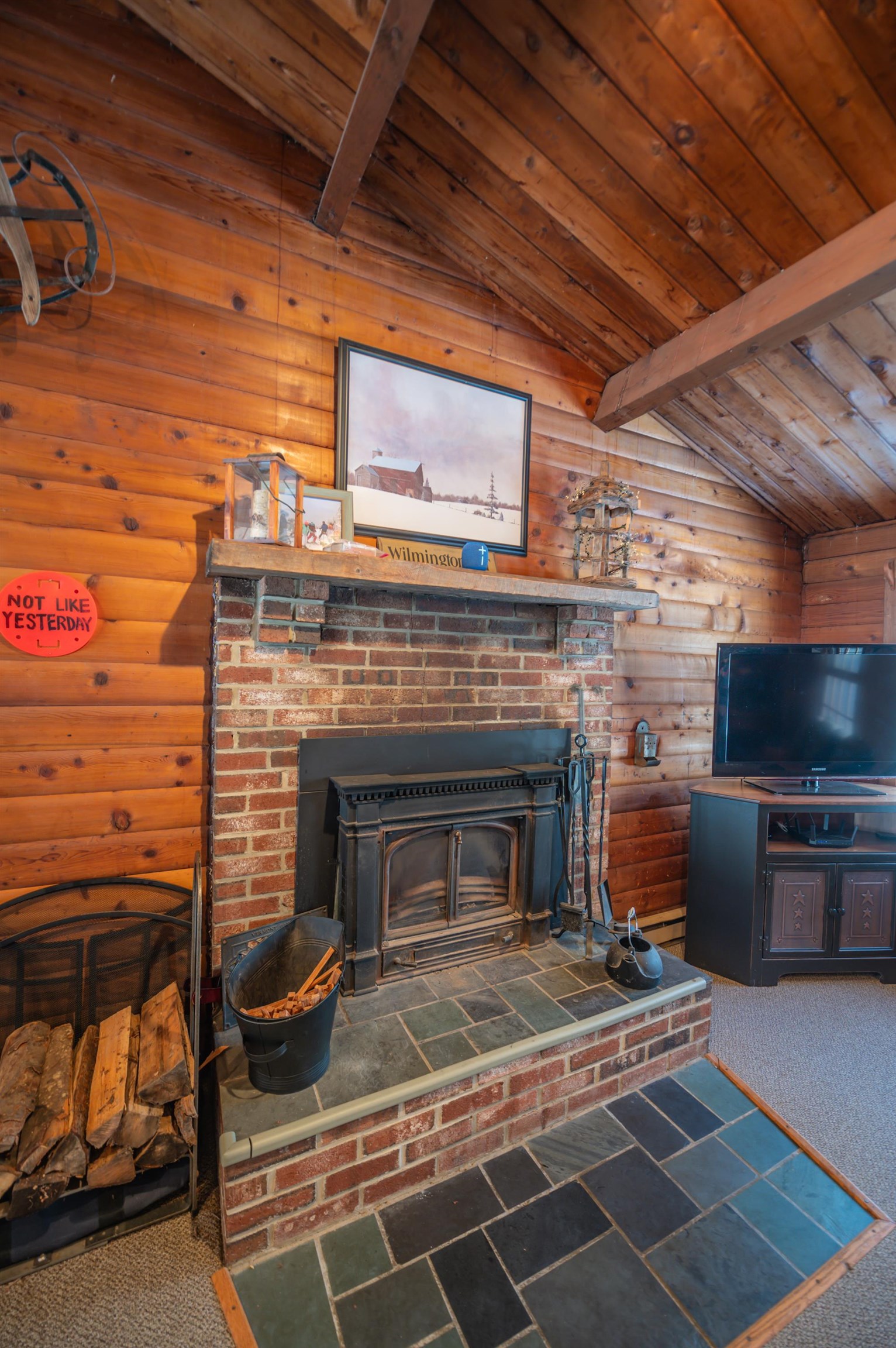 47 Ives Road Wilmington, VT 05363 - Photo 4 of 28 Gallery Image 4