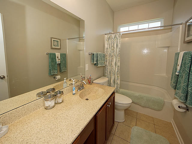 402 Decatur Drive Summerville, SC 29486 - Photo 22 of 42 22 Guest Bath
