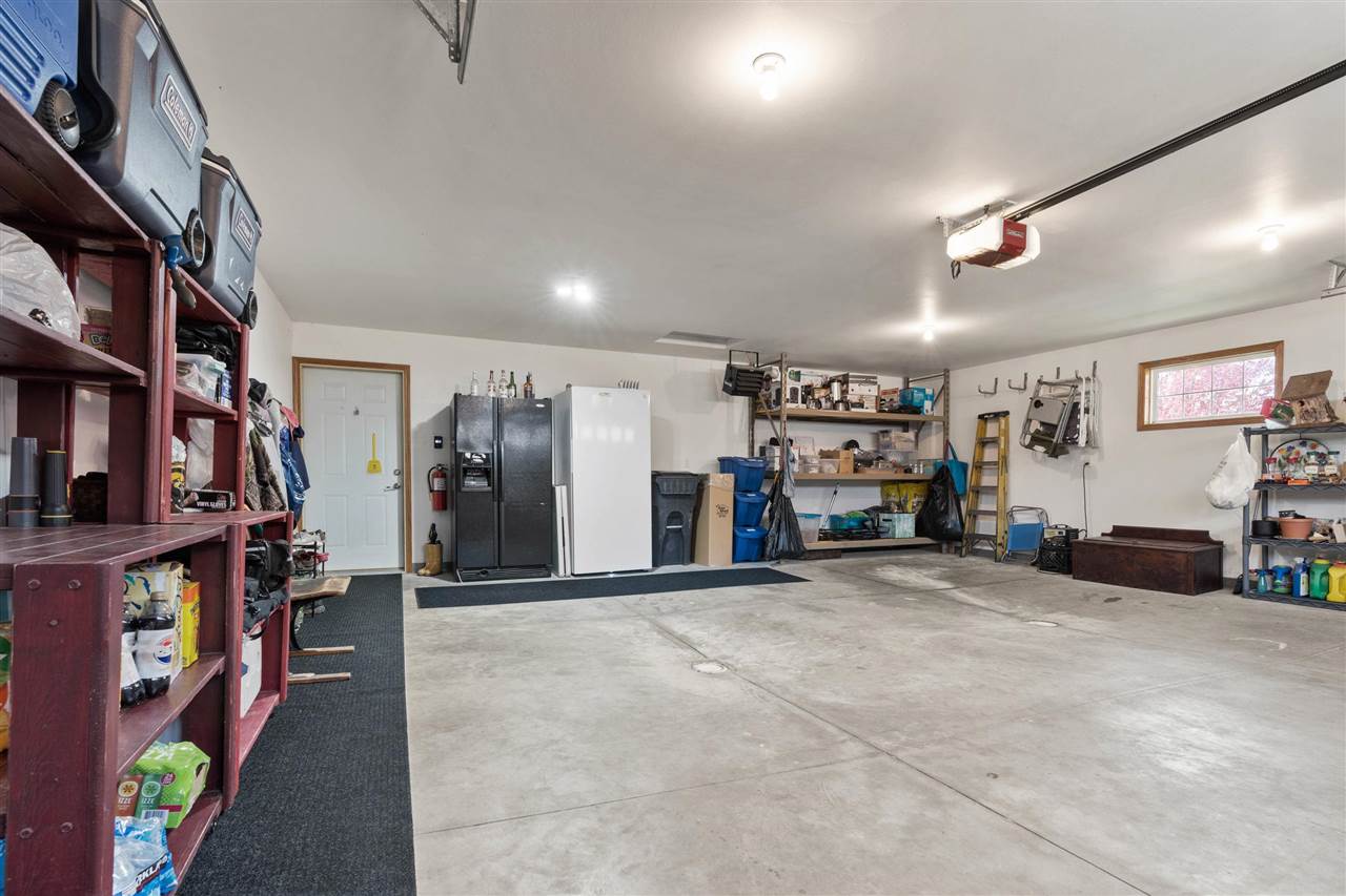 5709 Oak Crest Hill Road Southeast Riverside, IA 52327 - Photo 48 of 70 Gallery Image 48