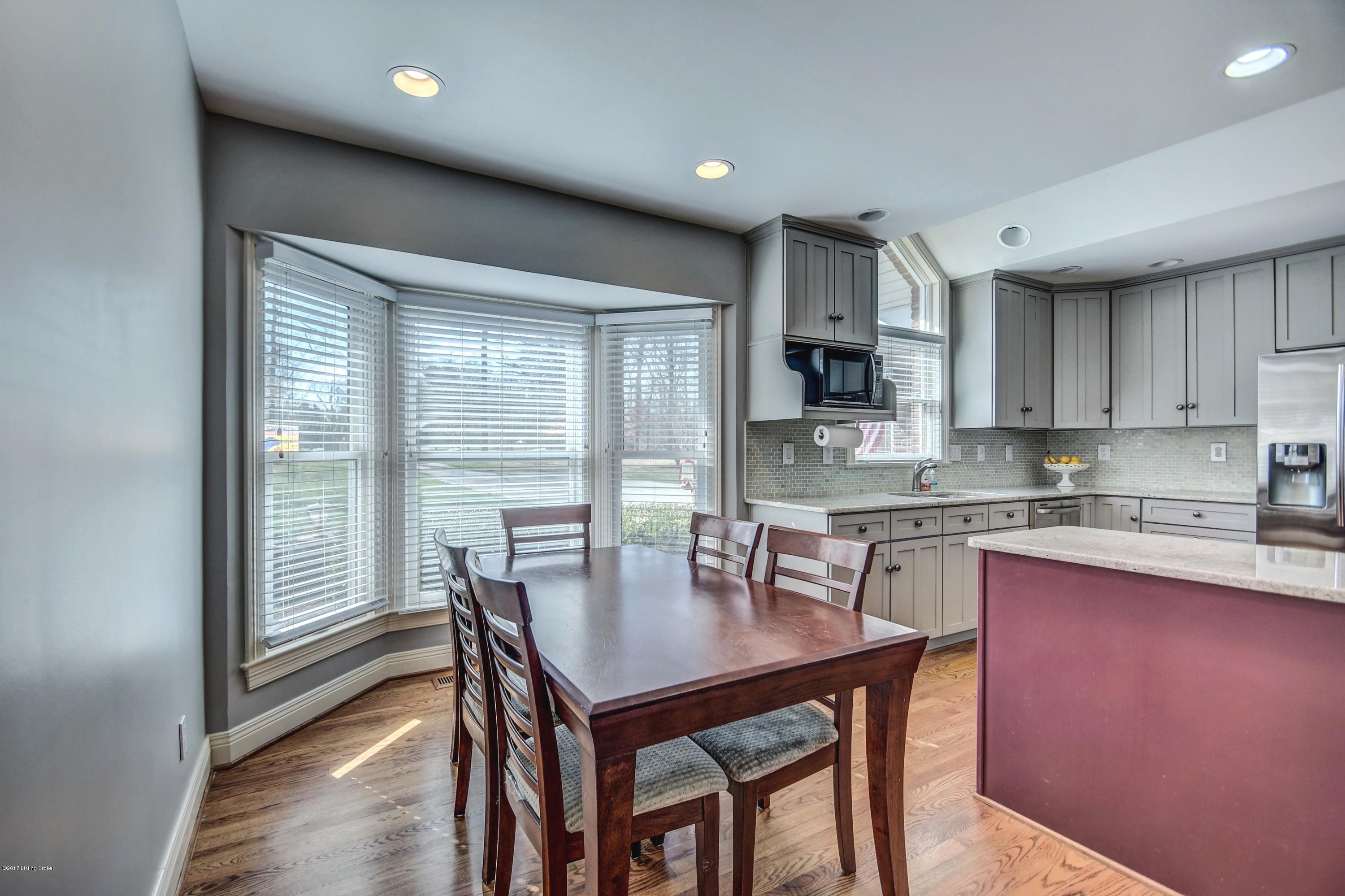 11205 Beech Road Anchorage, KY 40223 - Photo 11 of 36 010_Dining Area