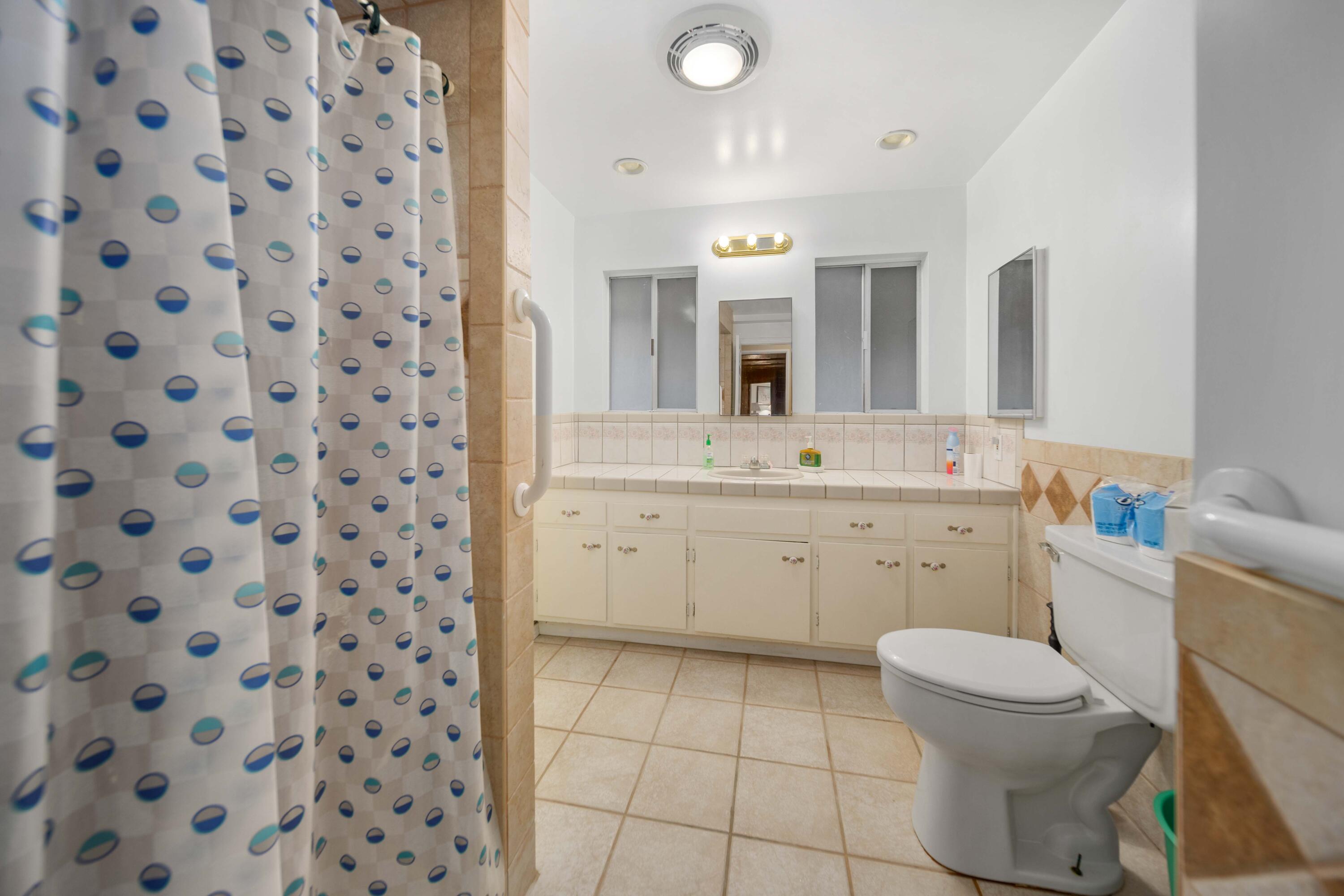 1210 West Lancaster Boulevard Lancaster, CA 93534 - Photo 28 of 48 1210 W Lancaster Blvd-36