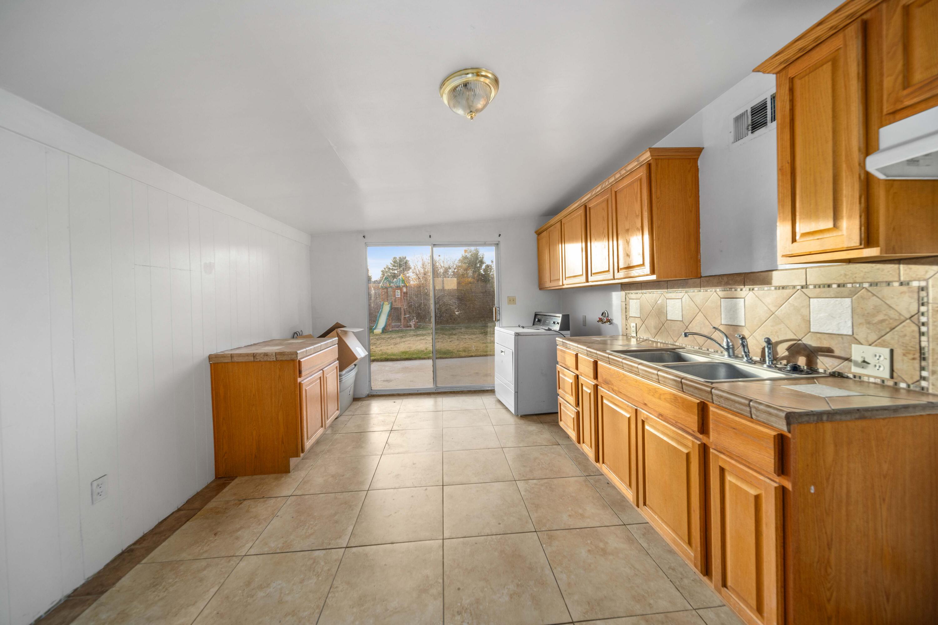 1210 West Lancaster Boulevard Lancaster, CA 93534 - Photo 38 of 48 1210 W Lancaster Blvd-38