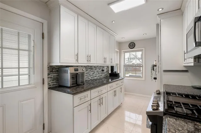 $1,239,000 | 82-30 266th Street | Floral Park