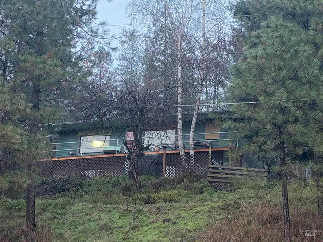 $349,000 | 804 Pine Drive Heights, Orofino, ID 83544