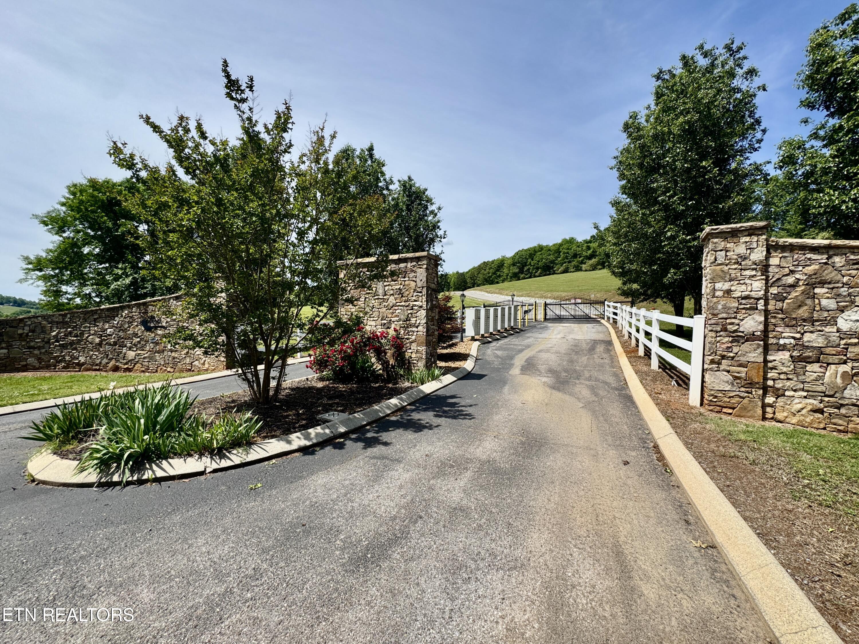 The Gates Drive Decatur, TN 37322 - Photo 11 of 16 11