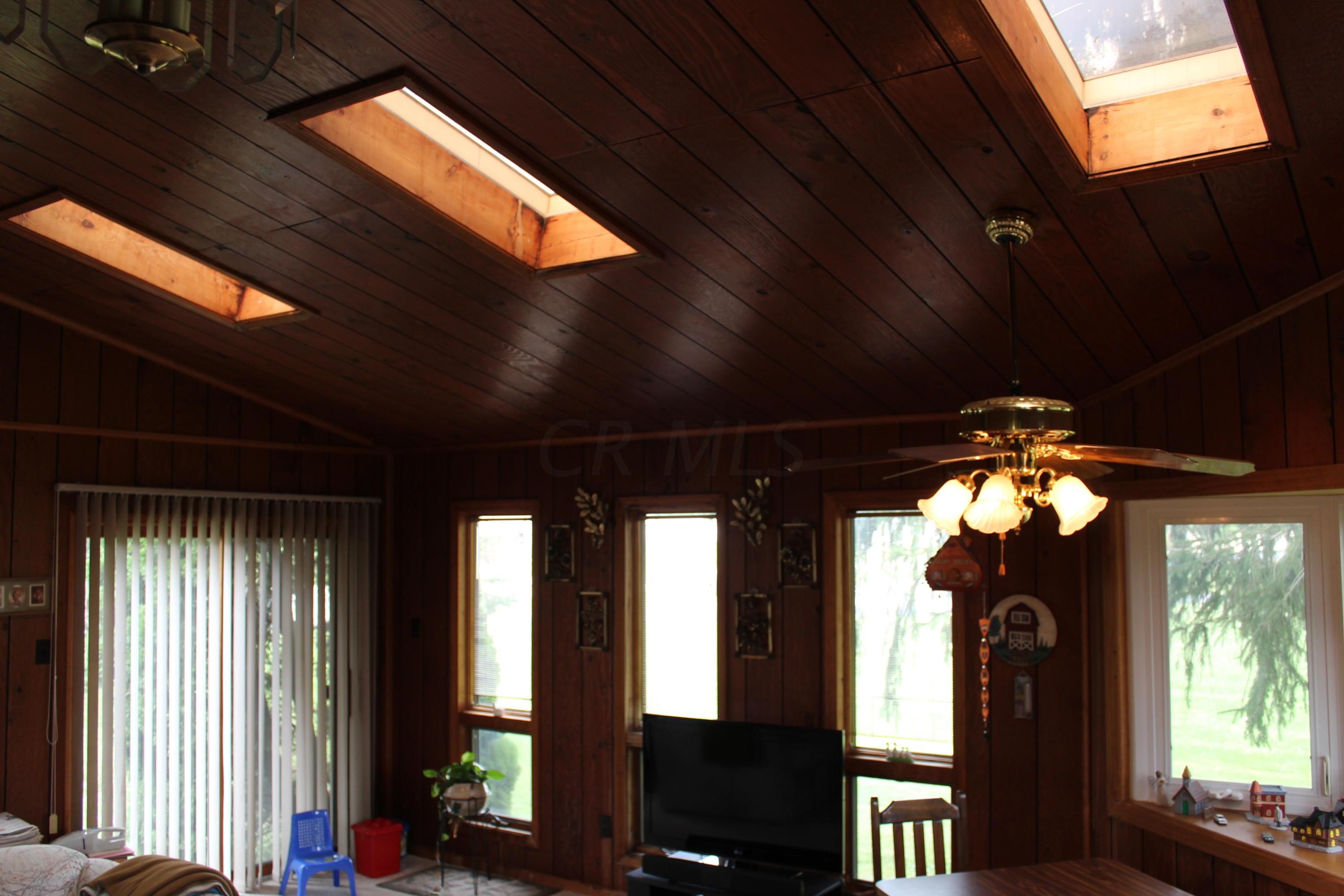 12234 National Road Southwest Pataskala, OH 43062 - Photo 17 of 25