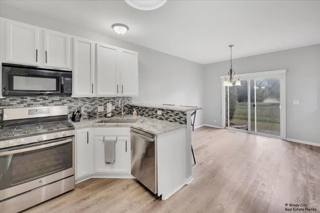 $315,000 | 341 John M Boor Drive, Gilberts, IL 60136