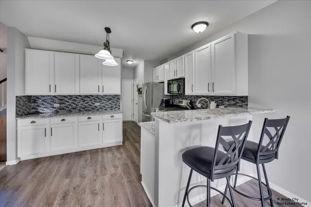 $315,000 | 341 John M Boor Drive, Gilberts, IL 60136