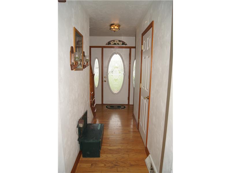 326 Sarver Road Sarver, PA 16055 - Photo 3 of 25 Entry/Foyer.