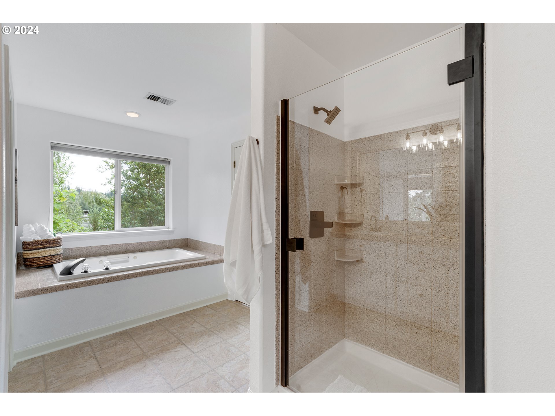 6246 Southwest Garden Home Road Portland, OR 97219 - Photo 32 of 48 Gallery Image 32