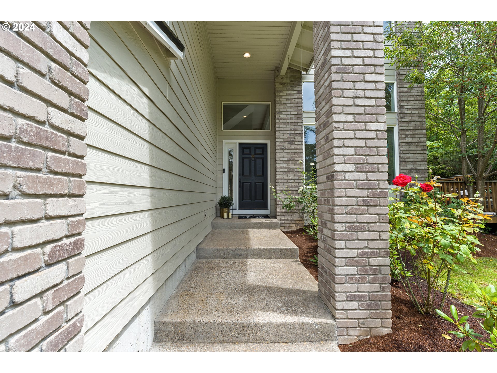 6246 Southwest Garden Home Road Portland, OR 97219 - Photo 4 of 48 Gallery Image 4