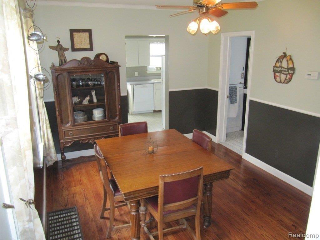 122 Albertson Street Rochester, MI 48307 - Photo 7 of 25 Dining rm.