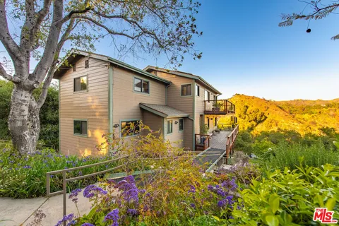 $1,599,500 | 19818 Valley View Drive, Topanga, CA 90290