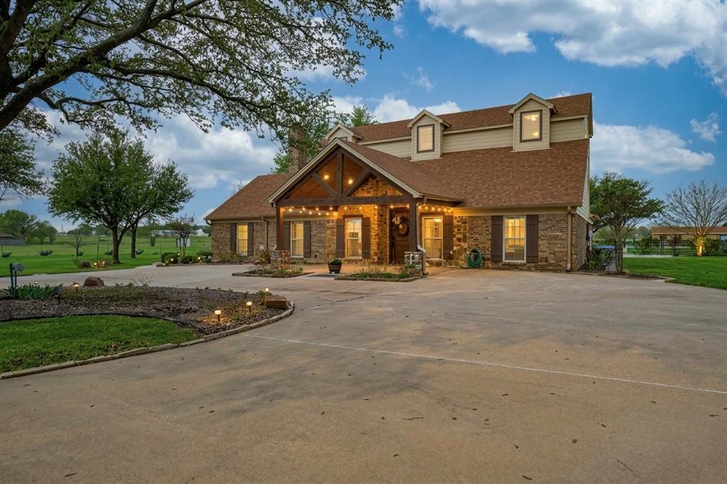 222 Bayne Road Haslet, TX 76052 - Photo 2 of 40