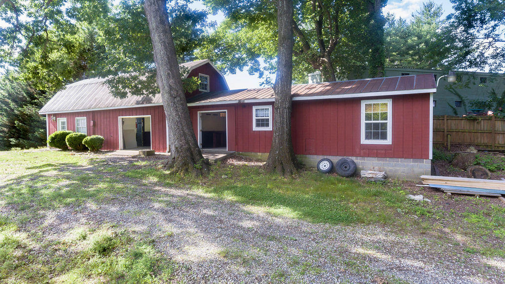 2661 Trinity Road Troutville, VA 24175 - Photo 46 of 53 Work Shop