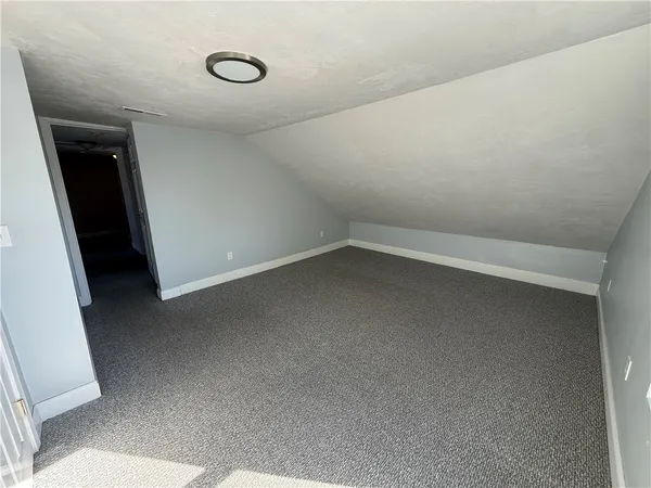 $2,250 | 251 High Street, Unit 4, Cumberland, RI 02864