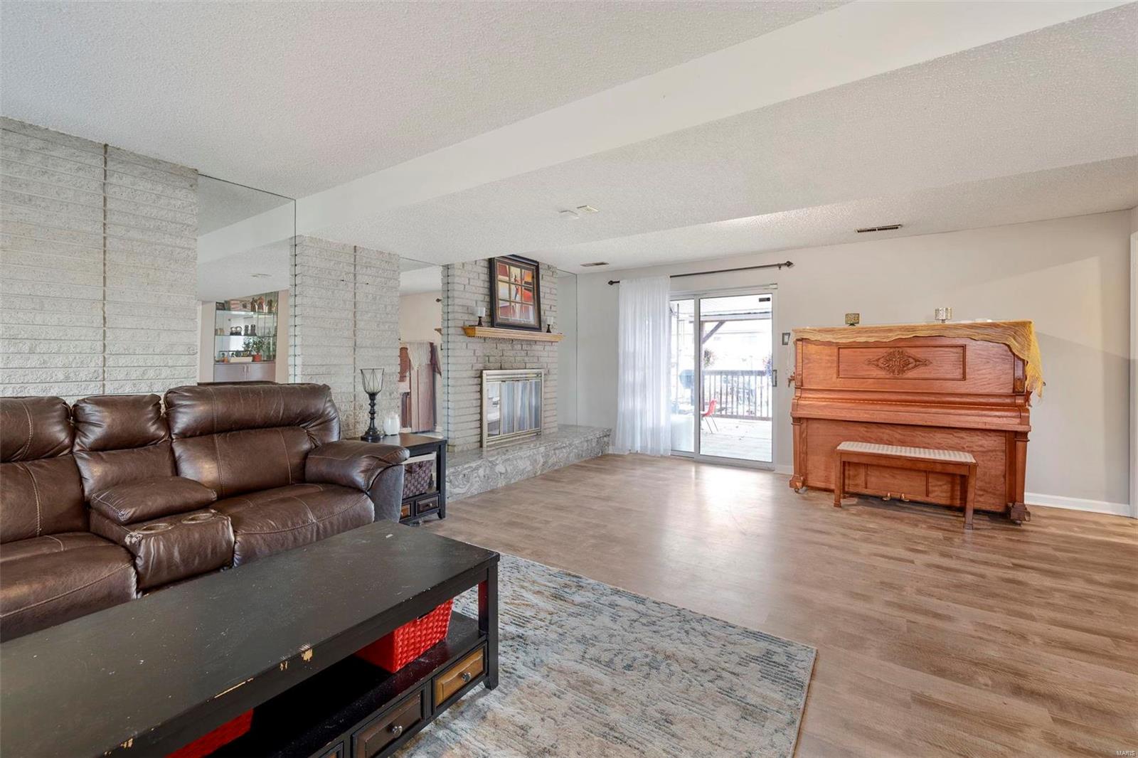 4456 Mattis Road St. Louis, MO 63128 - Photo 16 of 33 Gallery Image 16