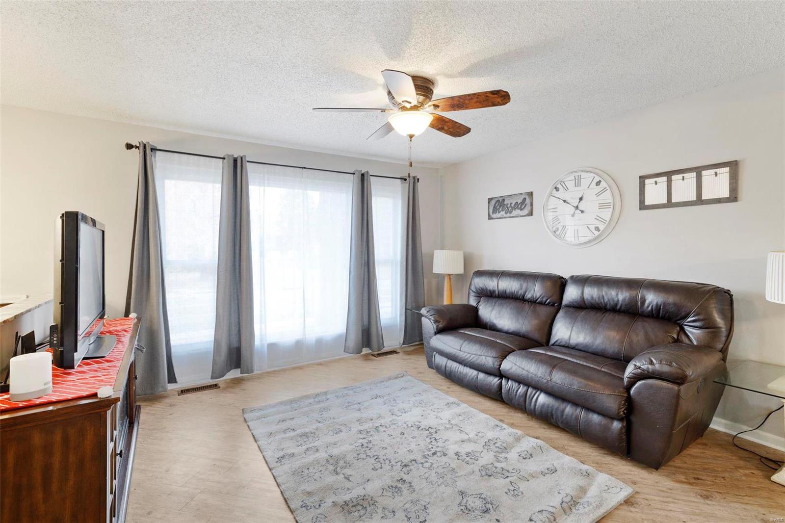 4456 Mattis Road St. Louis, MO 63128 - Photo 23 of 33 Gallery Image 23