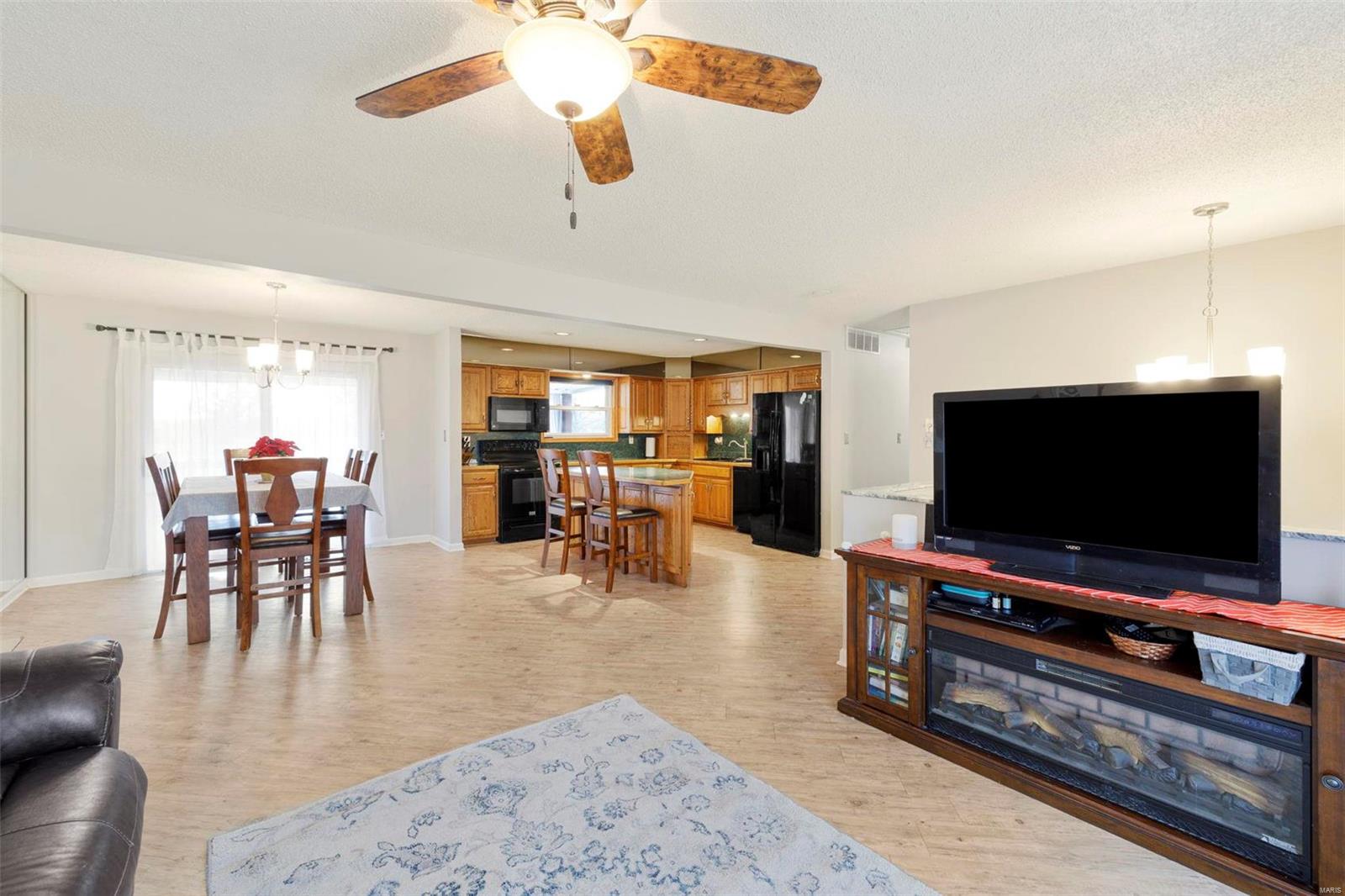 4456 Mattis Road St. Louis, MO 63128 - Photo 31 of 33 Gallery Image 31
