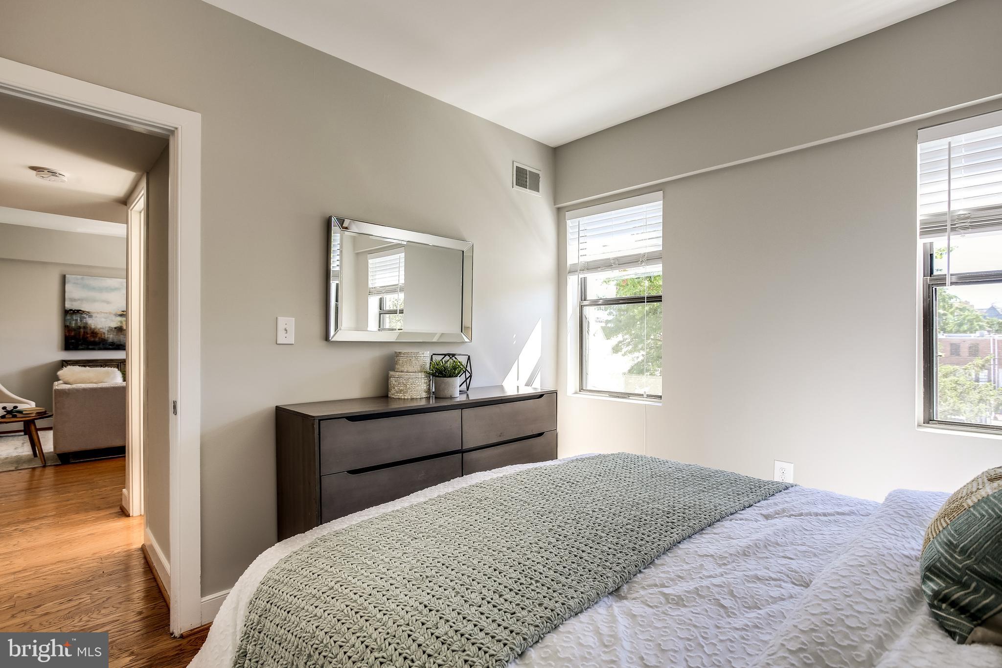 1727 R Street Northwest, Unit 301 Washington, DC 20009 - Photo 13 of 33