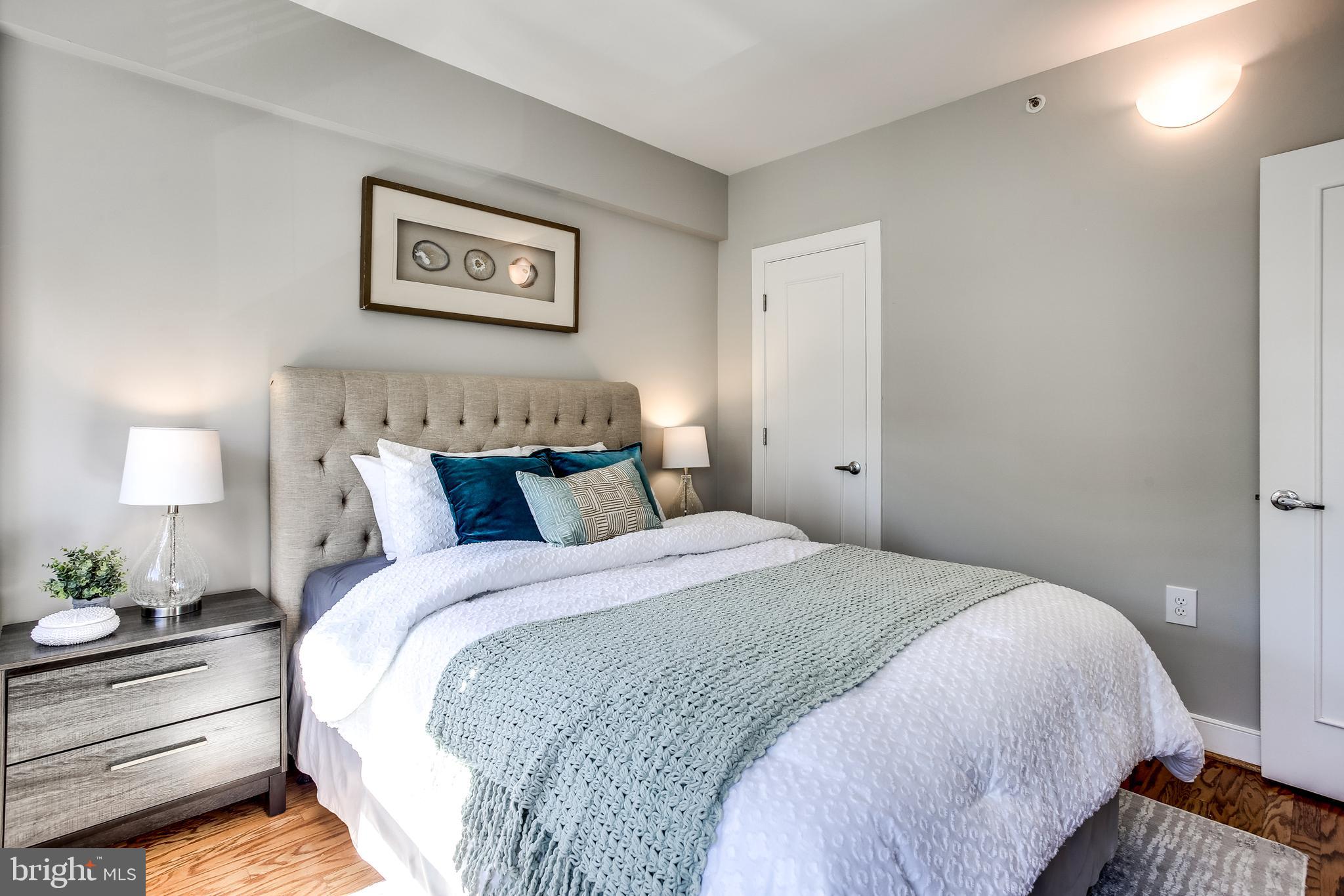 1727 R Street Northwest, Unit 301 Washington, DC 20009 - Photo 16 of 33