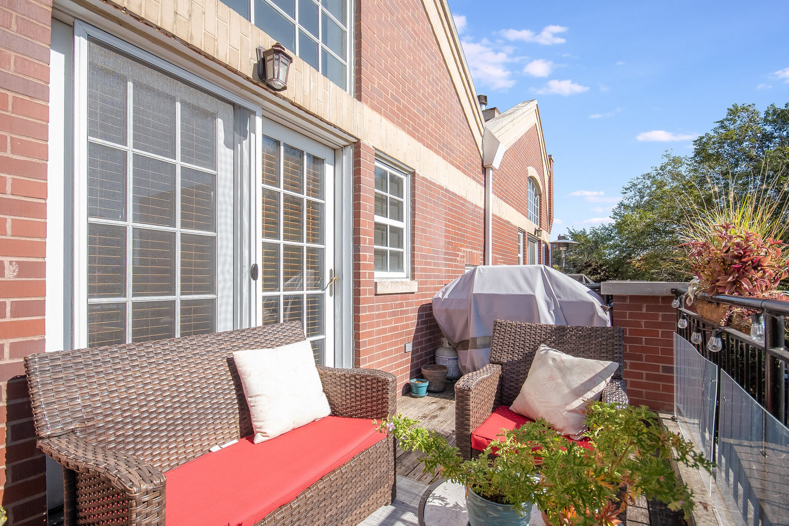 930 West Cuyler Avenue, Unit 3W Chicago, IL 60613 - Photo 25 of 25