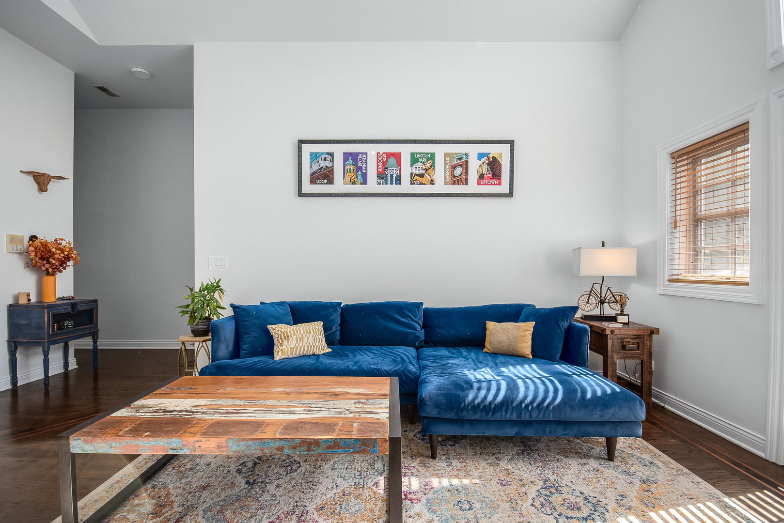 930 West Cuyler Avenue, Unit 3W Chicago, IL 60613 - Photo 5 of 25