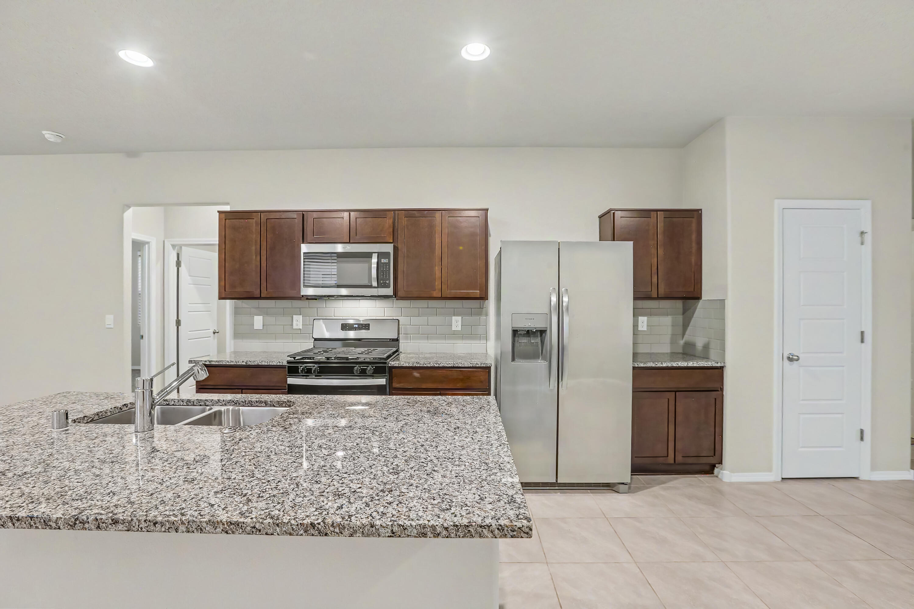 4846 Sandia Peak Road Northeast Rio Rancho, NM 87144 - Photo 12 of 26 Gallery Image 12