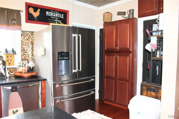$384,900 | 32 Oswego Street, Camden, NY 13316