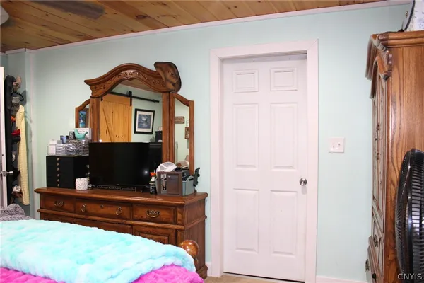 $384,900 | 32 Oswego Street, Camden, NY 13316