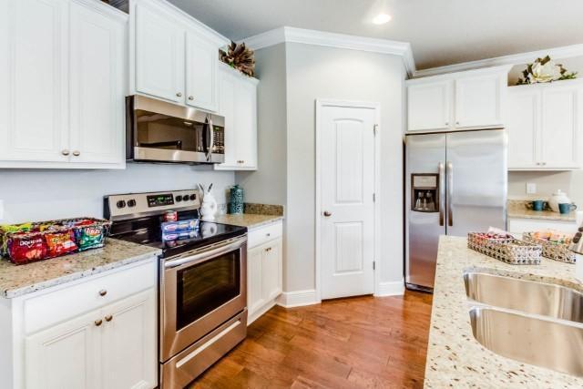216 Lottie Loop Freeport, FL 32439 - Photo 8 of 46 Gallery Image 8