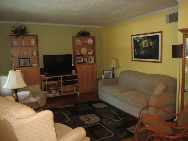 1845 Pine Bluff Road Morris, IL 60450 - Photo 3 of 16 Gallery Image 3
