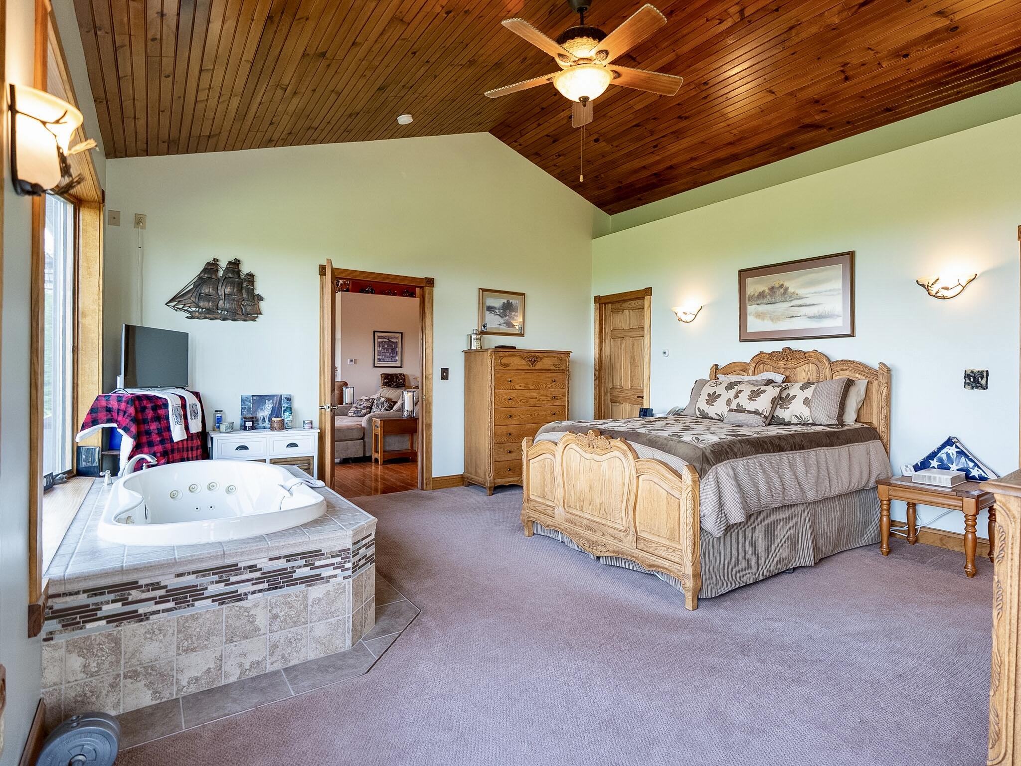 285 Agnew Road Morrisonville, NY 12962 - Photo 19 of 40