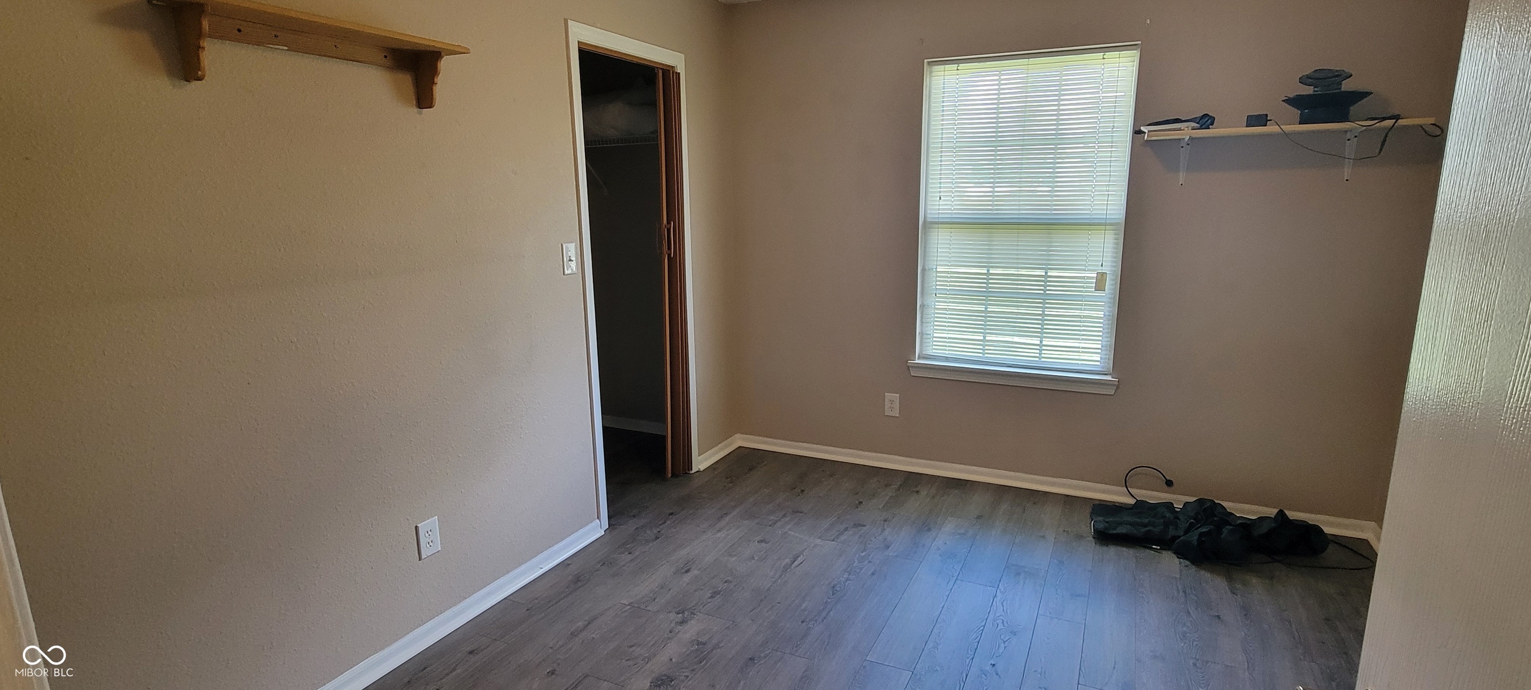 8145 Sunset Court Columbus, IN 47201 - Photo 11 of 29