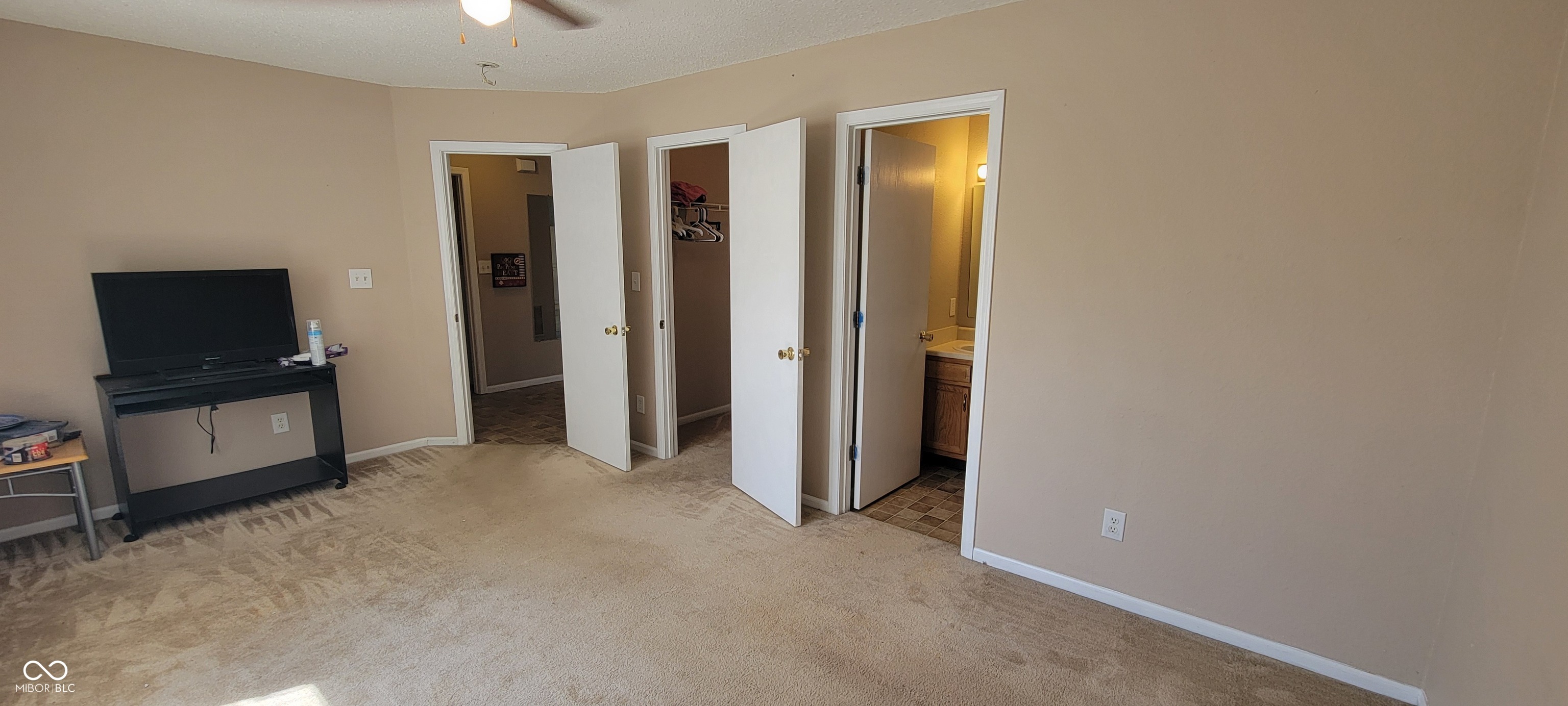 8145 Sunset Court Columbus, IN 47201 - Photo 19 of 29