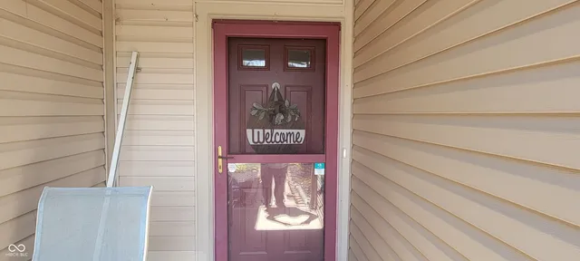 $235,000 | 8145 Sunset Court, Columbus, IN 47201