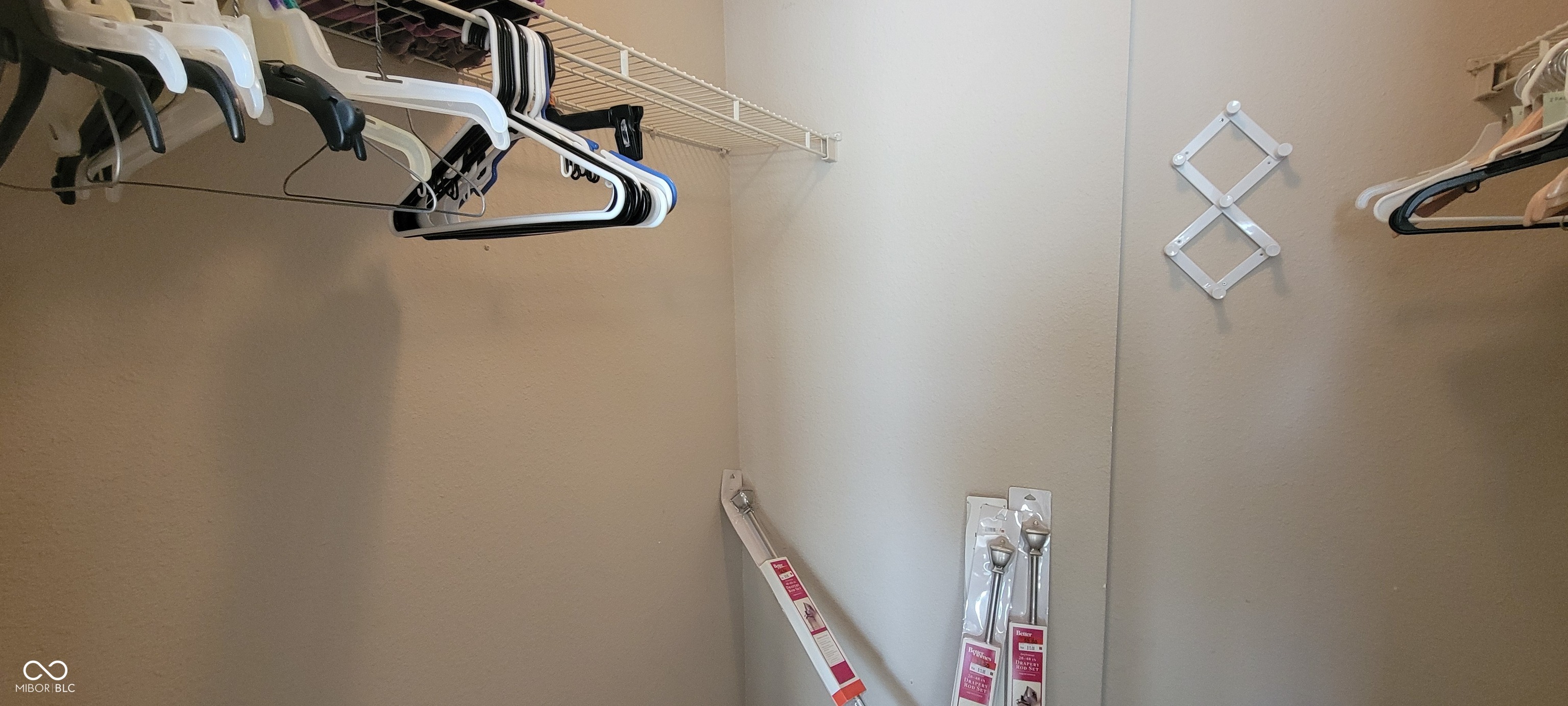 8145 Sunset Court Columbus, IN 47201 - Photo 10 of 29