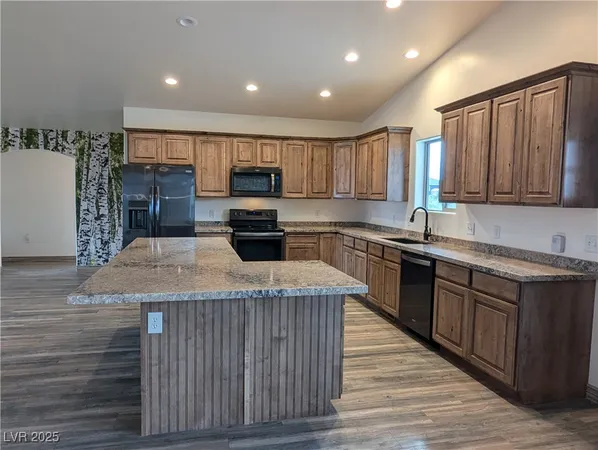 $727,400 | 2460 Mineral Drive, Ely, NV 89301