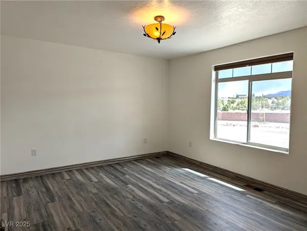 $727,400 | 2460 Mineral Drive, Ely, NV 89301